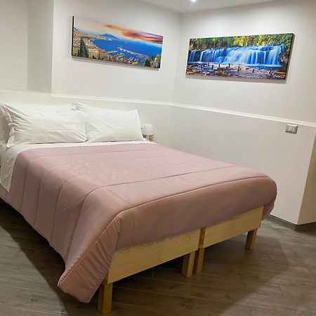 Suites Caracciolo نابولي المظهر الخارجي الصورة